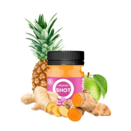 vitamin shot de cúrcuma, piña, jengibre y manzana