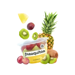 fruta macedonia cortada